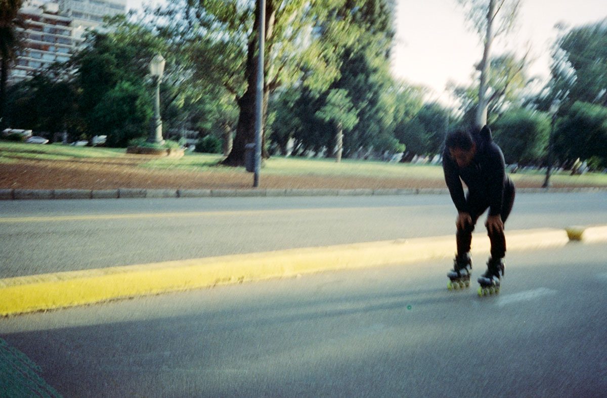 1046,94 km — frame 3
